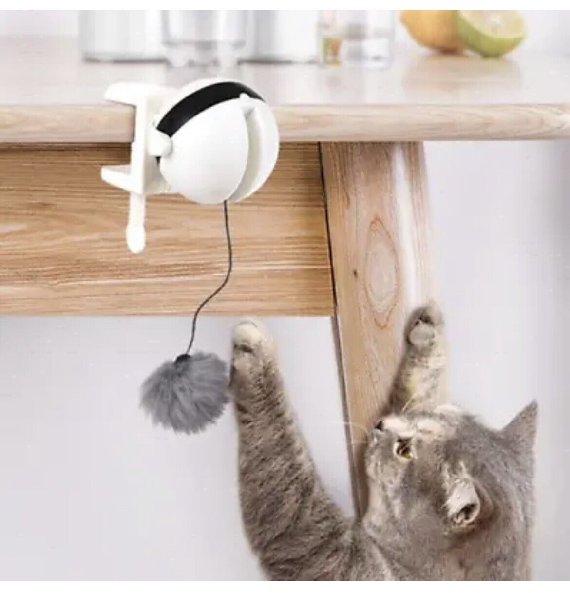 Interactive Automatic Lifting Cat Chaser Electronic cat Toy YoYo Ball