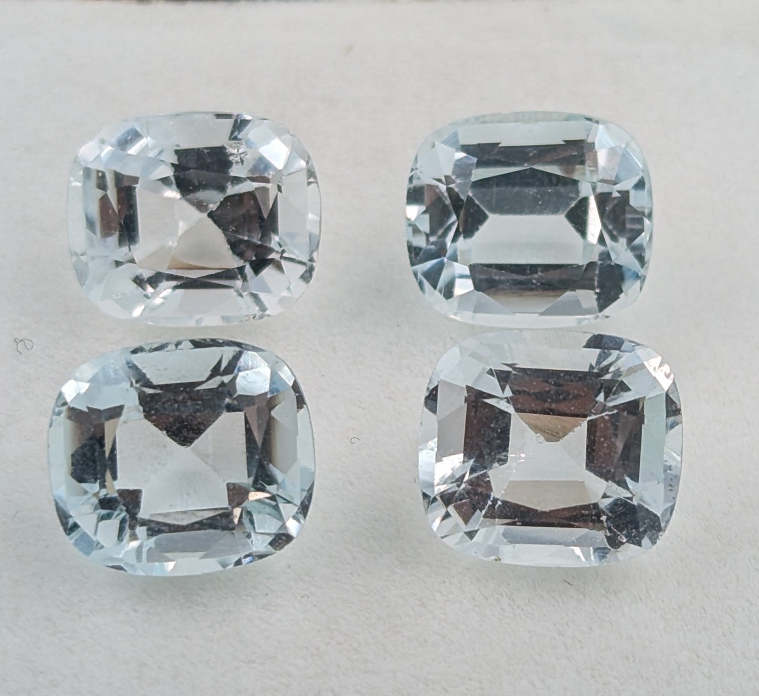 10.31 Carats Cert Aquamarine Gemstones Appraised $7,732.00