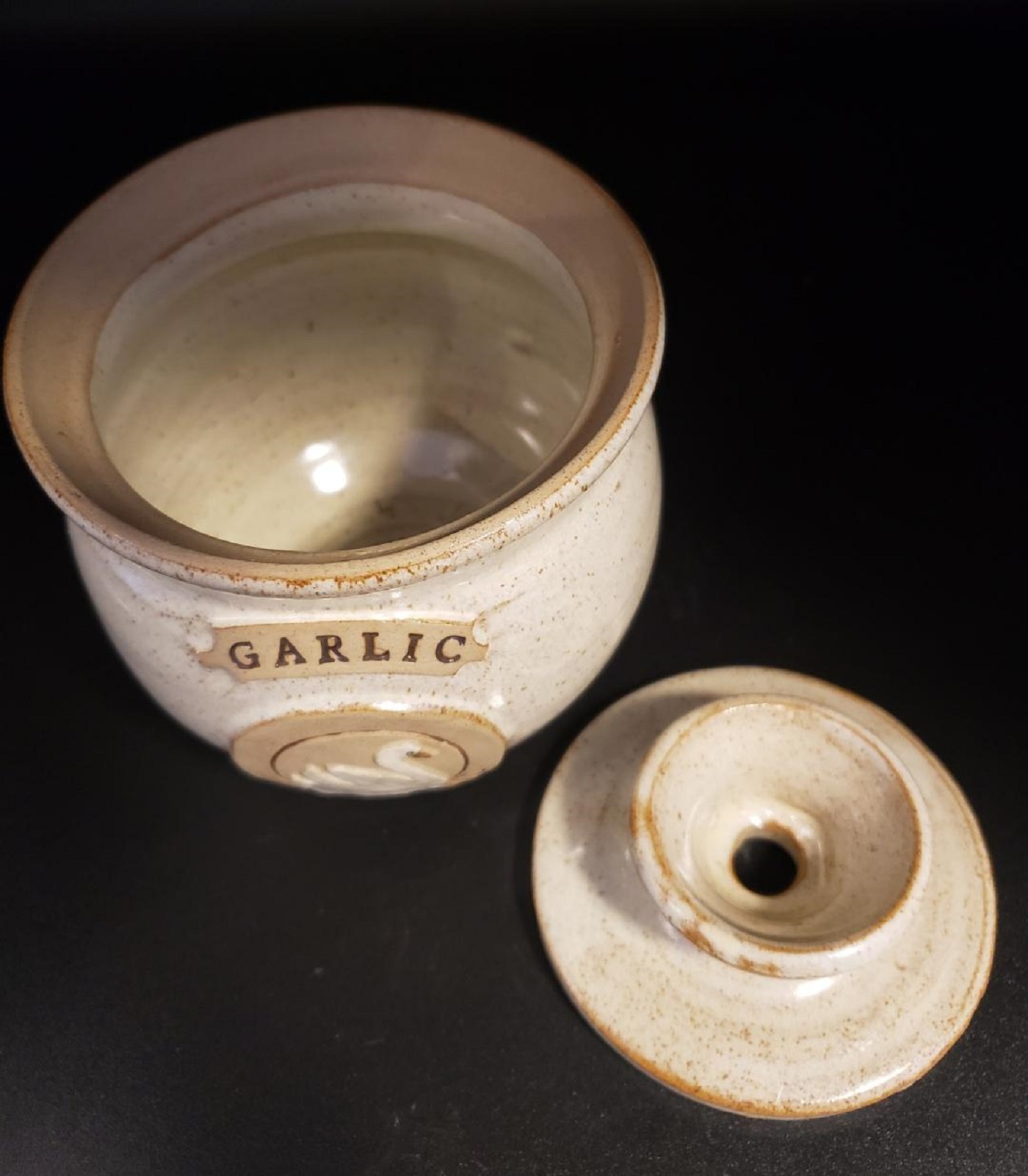 Vintage Hull Oven Proof Pottery Garlic Keeper/Jar Property Room