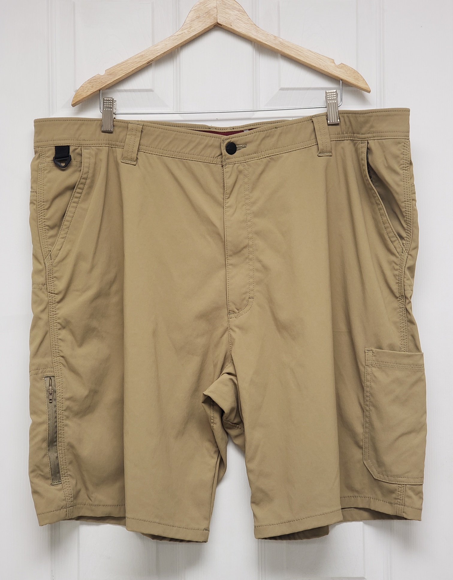 Wrangler Men's Tan Outdoor Hiking Utility Cargo Shorts Sz 44, Bangladesh