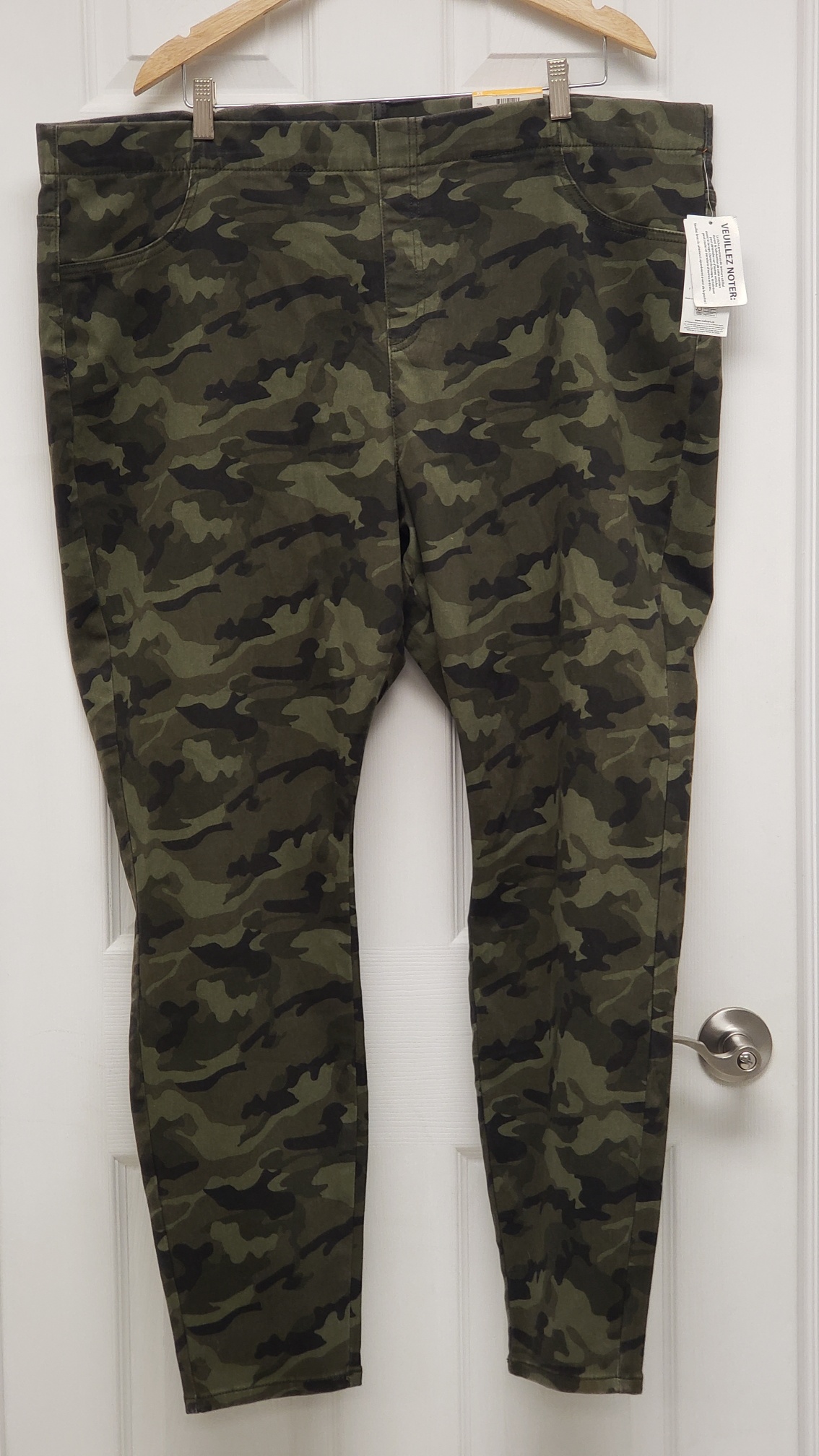 NWT George Plus Women's Camo Print Tummy Control Pull-On Jeggings Sz 3X, Bangladesh