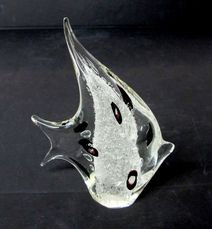 Art Glass Fish Design Paperweight/Decoration Property Room
