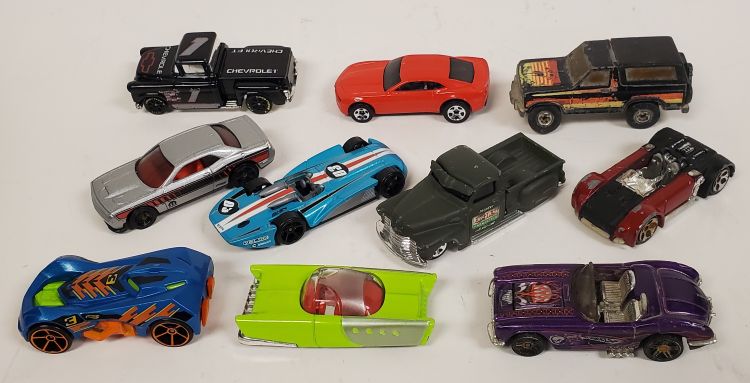 10 PC Lot of Vintage Hot Wheels Die Cast Cars & Trucks Malaysia