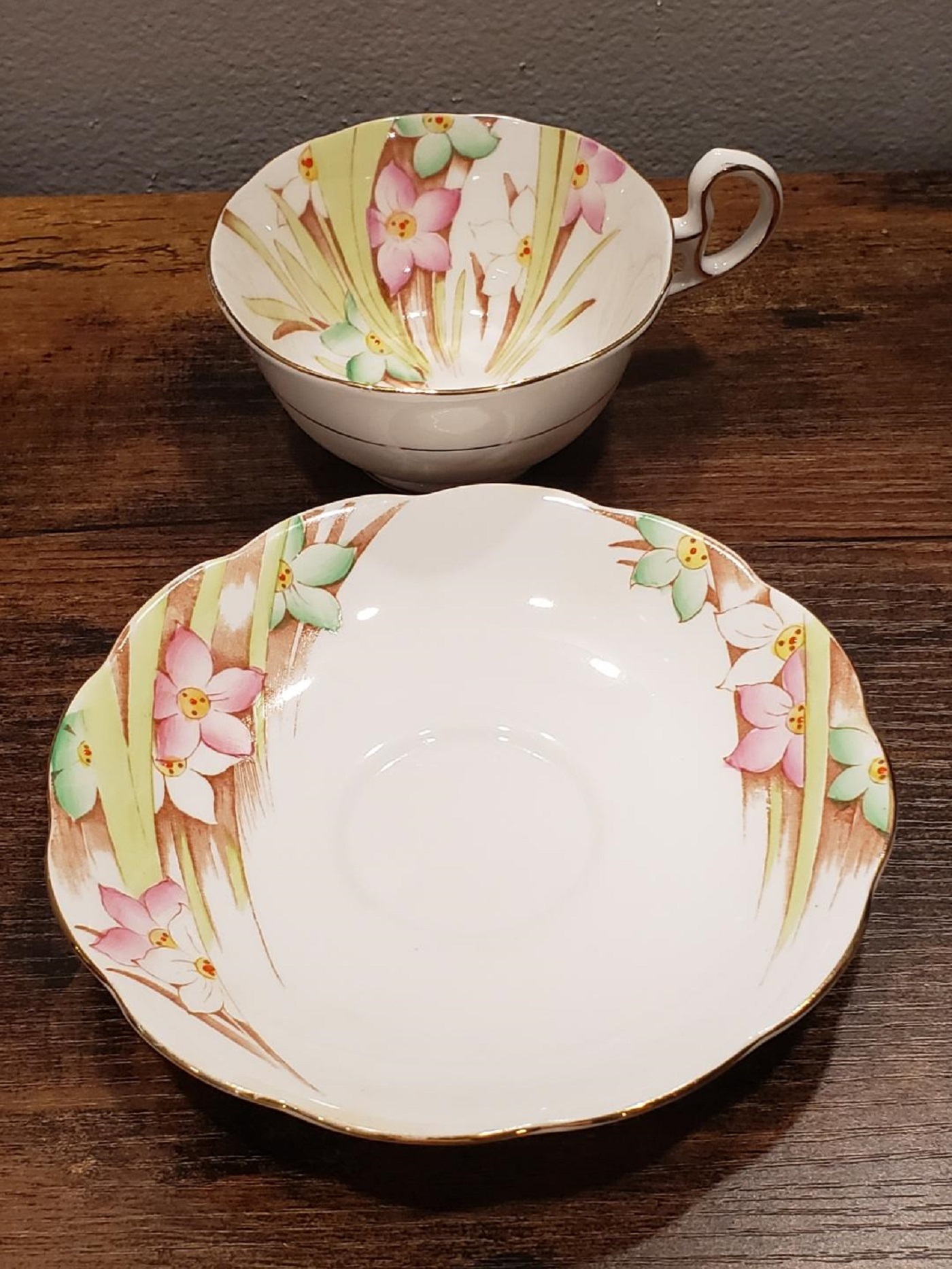 VTG BELL Fine Bone China Teacup and Saucer Set #3664 - England ...