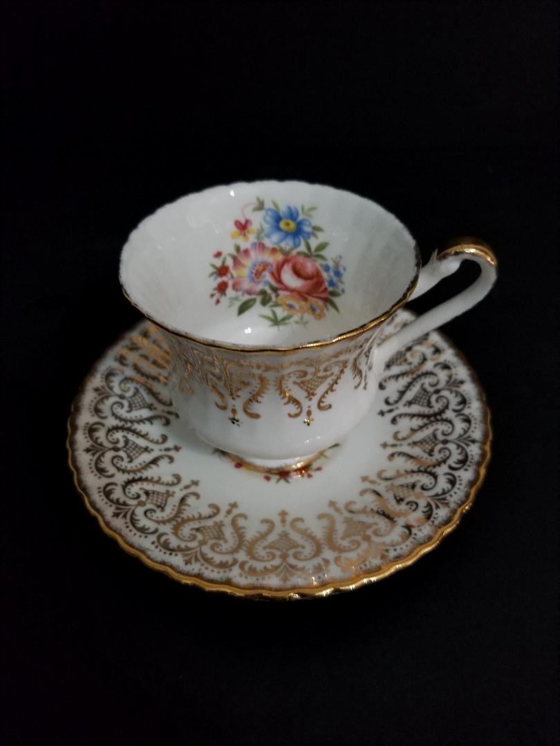 VTG Hand Painted Paragon Bone China Tea Cup and Saucer Property Room