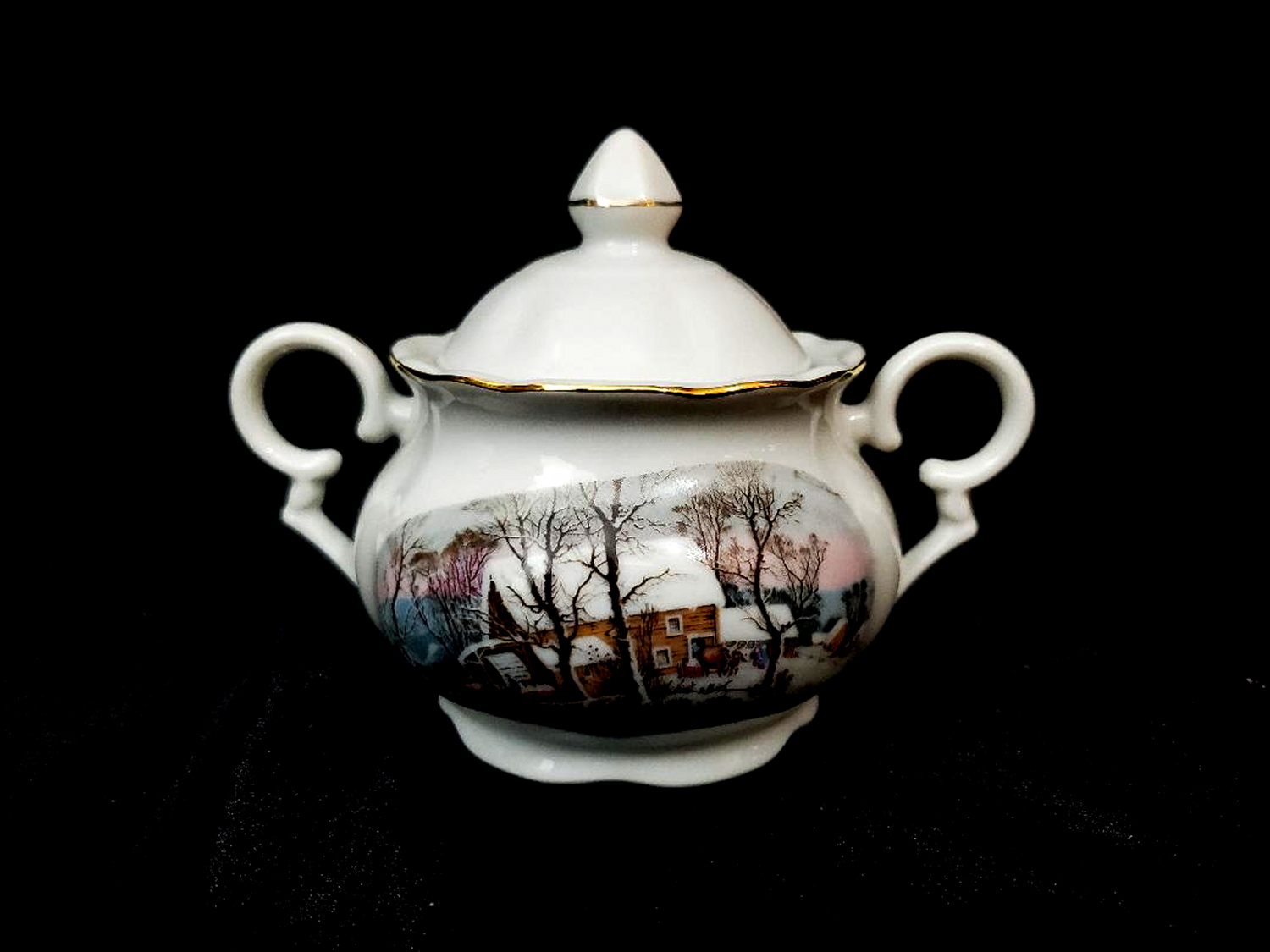 Vintage Japan Porcelain Sugar Bowl With Lid Avon 1977 Property Room