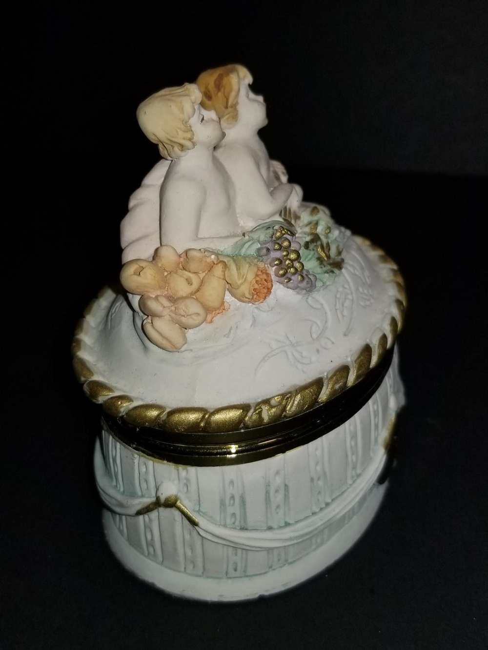 Vintage Ceramic Cherubs Trinket Box with Lid Berger Property Room