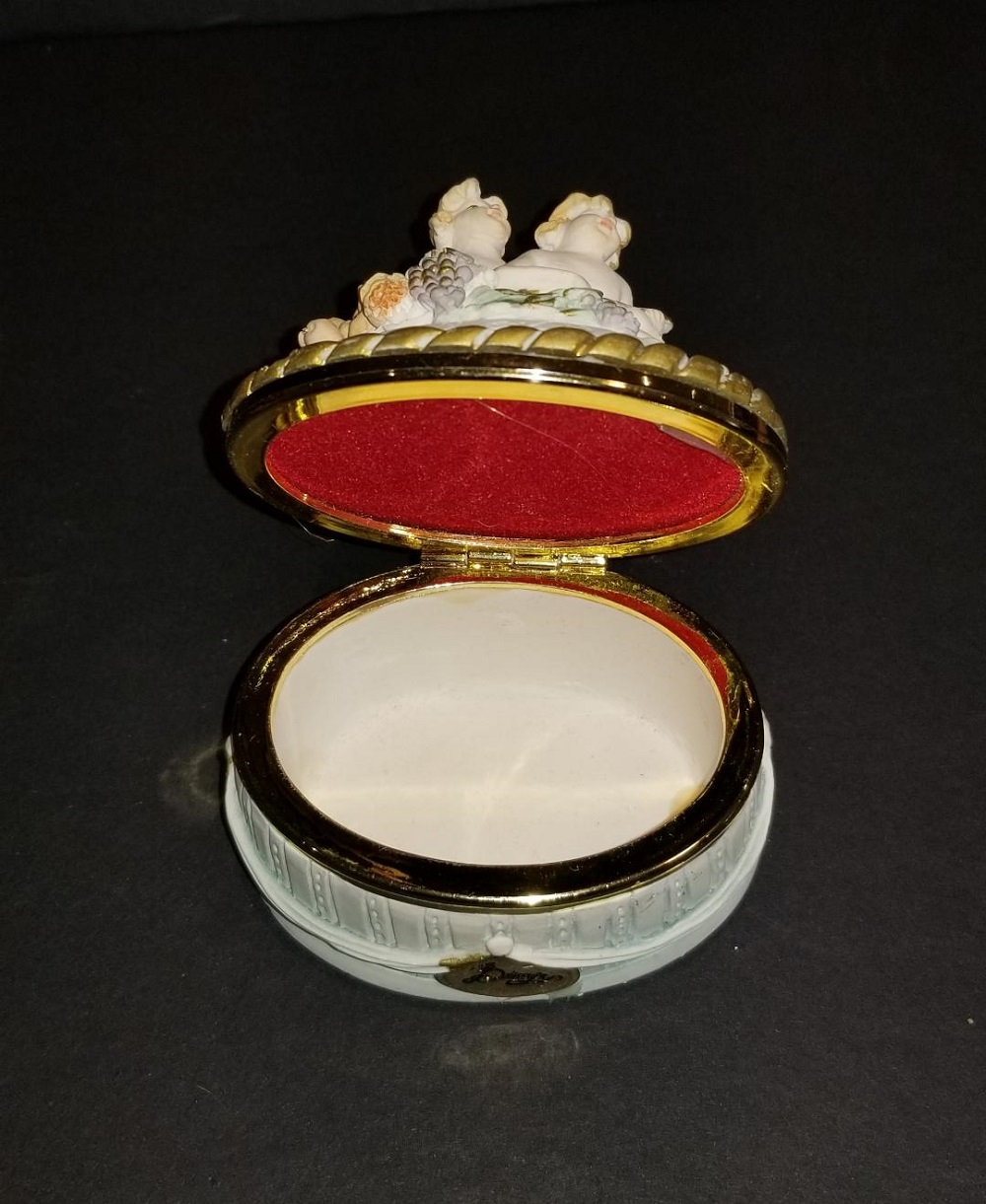 Vintage Ceramic Cherubs Trinket Box with Lid Berger Property Room
