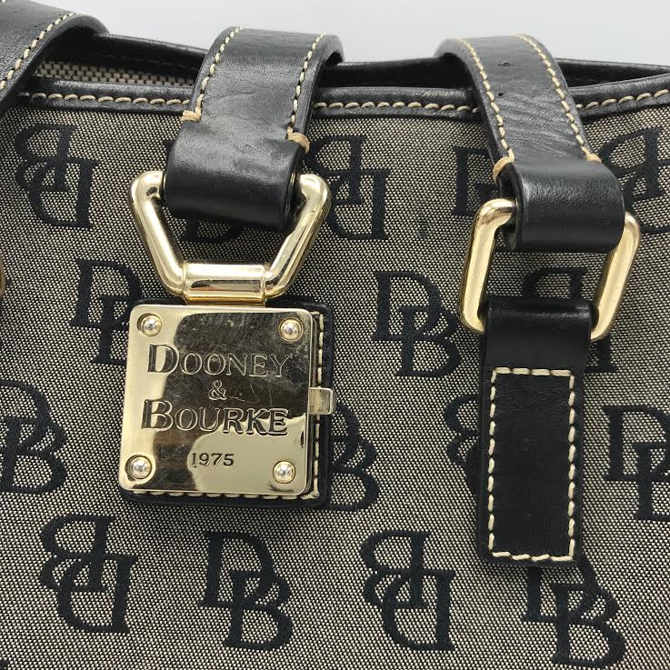 dooney and bourke 1975 signature handbolsas price