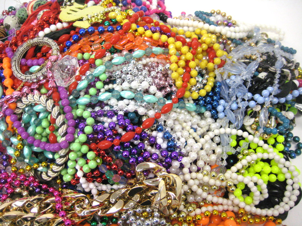 Over 5 Pounds of Plastic Jewelry Bead Necklaces Property Room