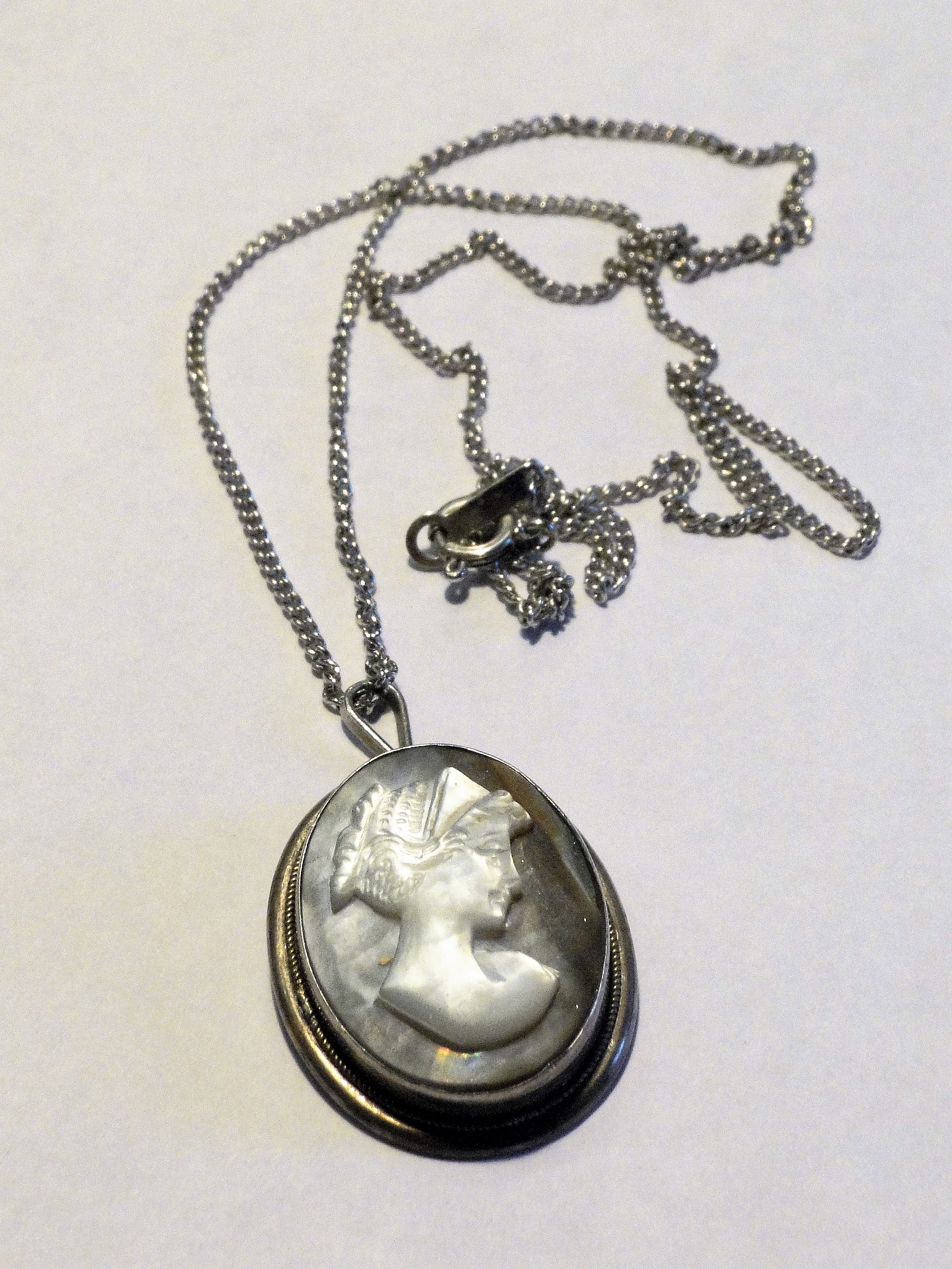 Antique c1900-1910 Sterling Silver Cameo Pendant Necklace | Property Room