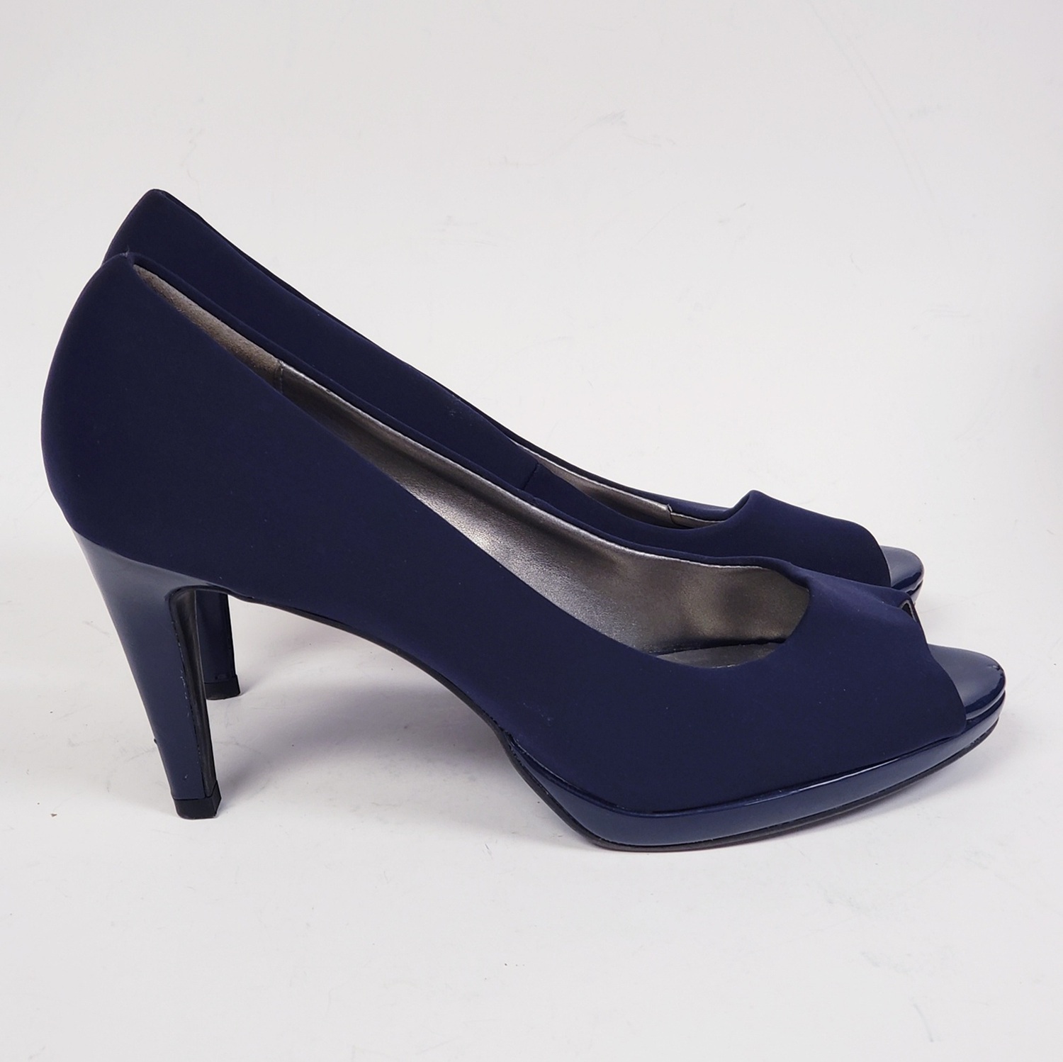 Bandolino Women's Satin Navy Blue Peep Toe High Heels Pump Shoes Sz 8M, Made in China