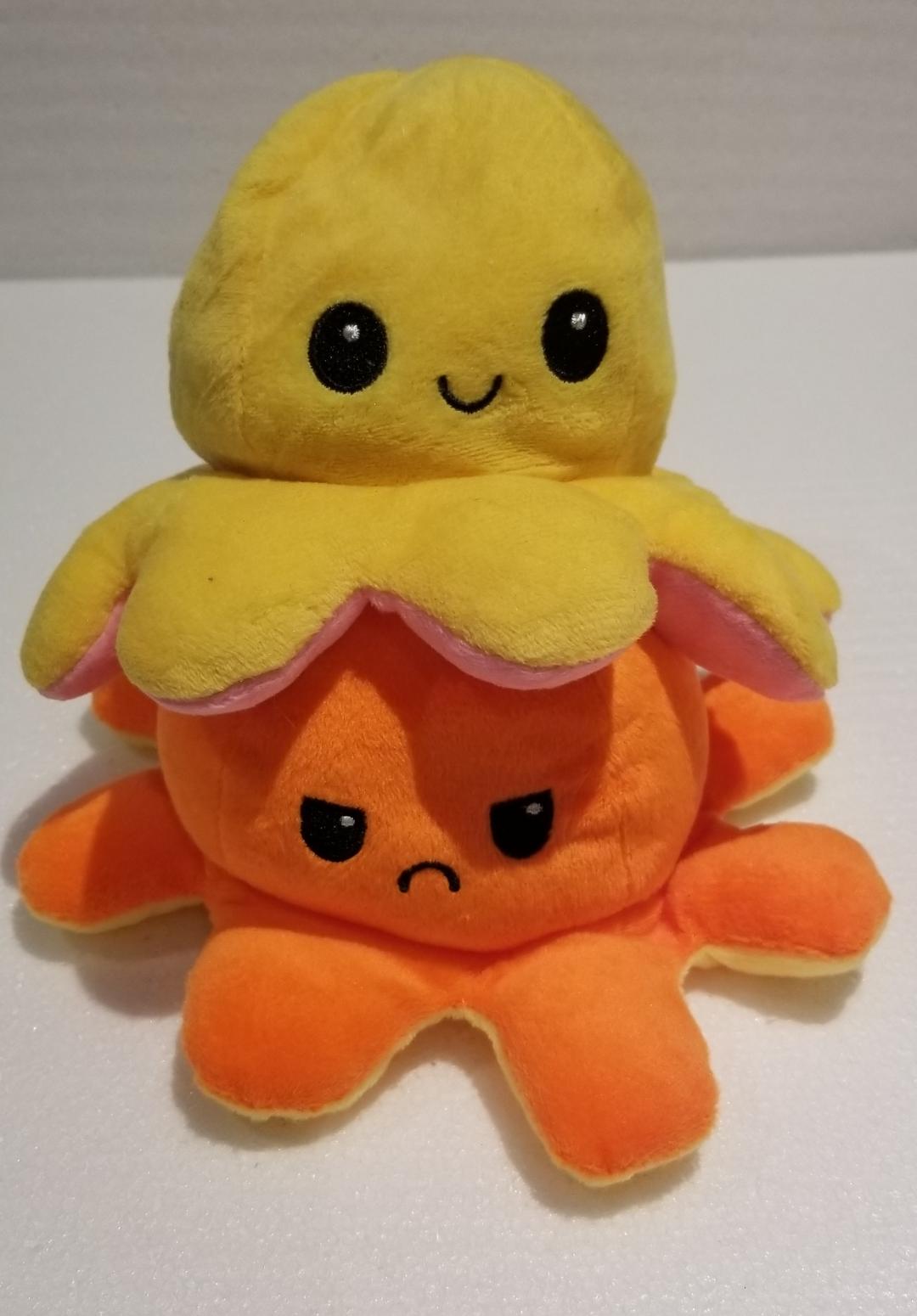 2Pieces Reversible Octopus Design Pet Plush Toys Property Room