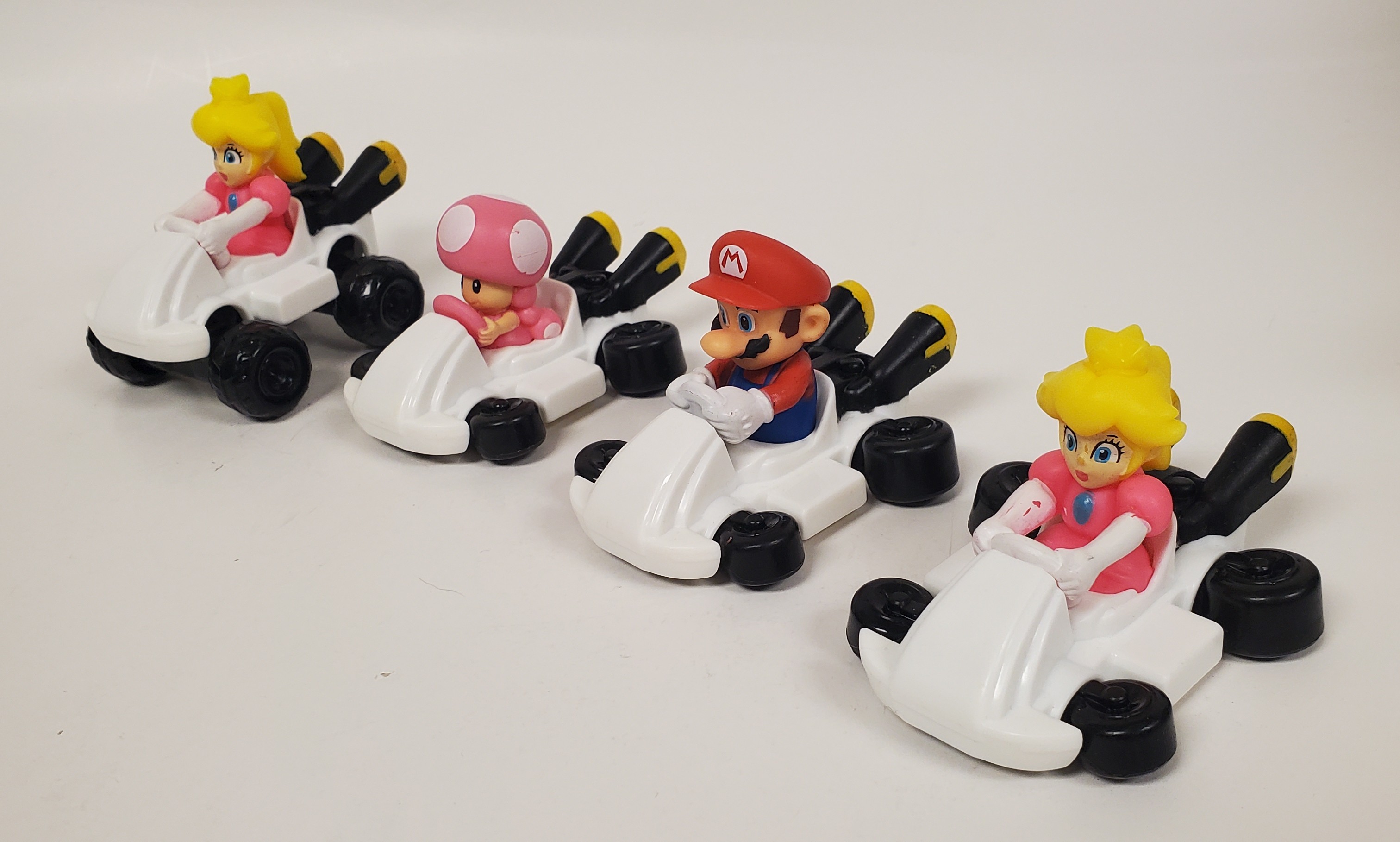 MCDONALD’S 2024 MARIO KART happy meal set of 4 Toys Nintendo Loose