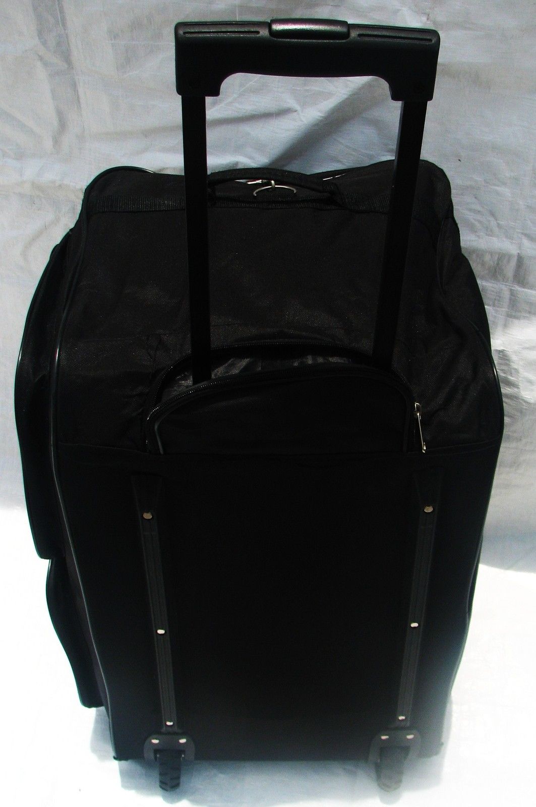 27" 50LB. CAPACITY ROLLING WHEELED DUFFLE BAG / LUGGAGE/SUITCASE