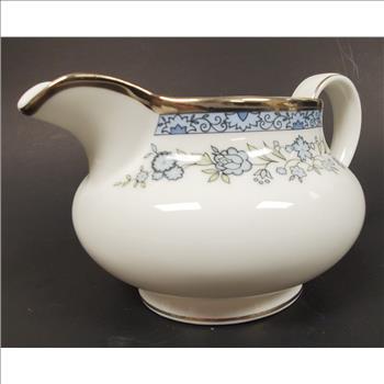 Vintage 1975 Royal Doulton Stamford England Bone China Gravy Dish H5040