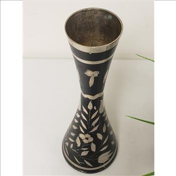 Vtg Hand Etched Floral Pattern Silver Plated Black Enamel Metal Trumpet Vase 10