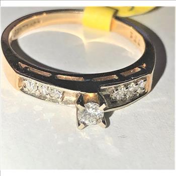 14 Kt Gold & Diamond Ring  