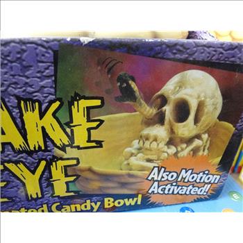 Collector's Snake Eye Motion Activated Skull