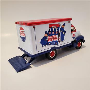 Vintage 1:34 1st First Gear Pepsi Cola 1953 FORD C-600 Straight Delivery Truck