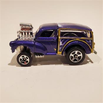 Hot Wheels 2001 Morris Minor Drag Car Traveller Hot Rod Woodie Metallic Purple Die Cast