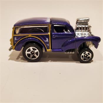 Hot Wheels 2001 Morris Minor Drag Car Traveller Hot Rod Woodie Metallic Purple Die Cast