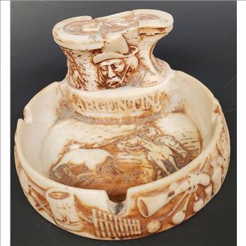 Vintage Hand Carved Argentina Gaucho Steer Scene Resin Ash Tray