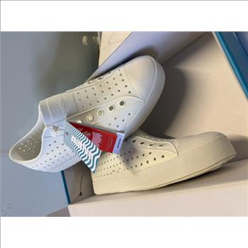 Native Footware Sz 12 Men's