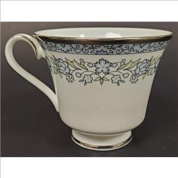Vintage Royal Doulton Stamford H5040 Fine Bone China Cup Only