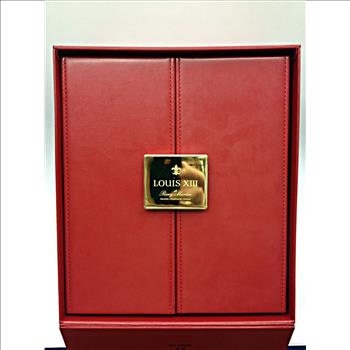 LOUIS XIII CLASSIC SEVRES CRYSTAL DECANTER with 20 Carat Gold Band