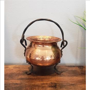 VTG Footed Hammered Copper Cauldron Pot with Handle