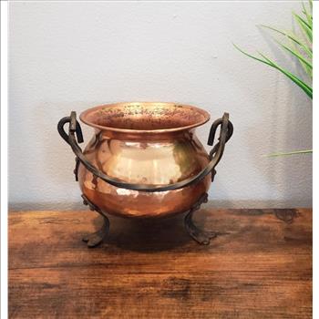 VTG Footed Hammered Copper Cauldron Pot with Handle