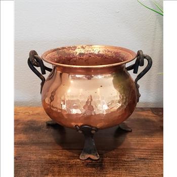 VTG Footed Hammered Copper Cauldron Pot with Handle