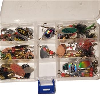 30 Pcs of Spinner Fishing Lures Various Sizes With Case