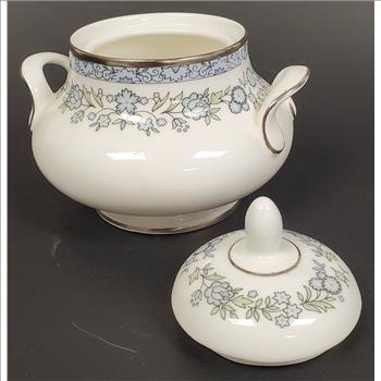 Vintage Royal Doulton Stamford H5040 Fine Bone China Double Handle Sugar Bowl