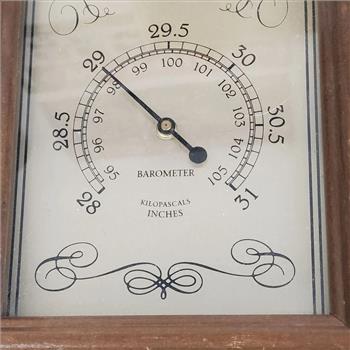 Vintage USA Springfield Instrument Co. Thermometer Barometer Humidity Meter