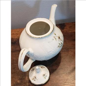 VTG Blossom Bernadotte  Porcelain Fine China Teapot-Made in Czechoslovakia