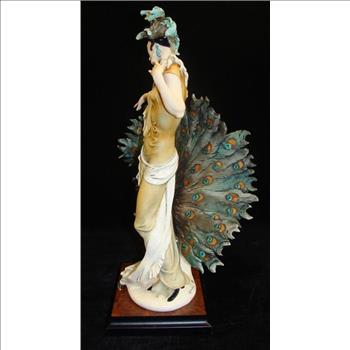 Giuseppe Armani Figurine: Isadora #633C. Capodimonte 'N' Crown Stamp Value $1,000.00 - $1,995.00