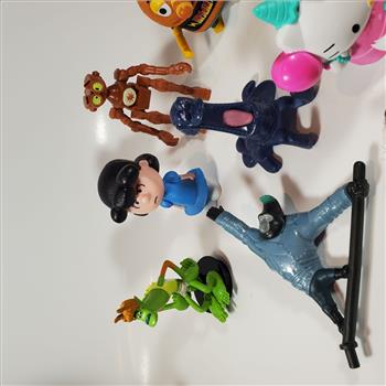 Lot of 9 Various McDonald's Toys 2 Children's Books