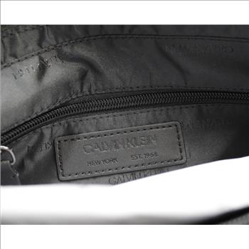 Calvin Klein - Sling Bag / Purse