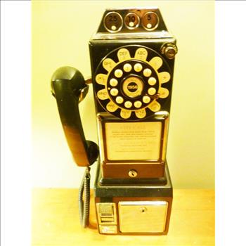 Collectible The Thomas 1956 Classic Edition Telephone