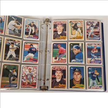 Vintage 1989 Topps MLB Baseball Trading Card Lot Binder of 450 PCS
