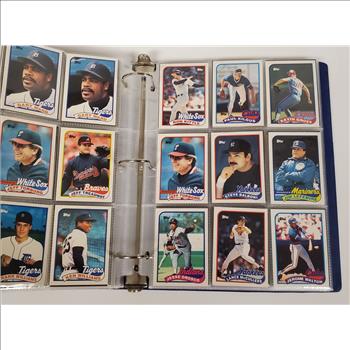Vintage 1989 Topps MLB Baseball Trading Card Lot Binder of 450 PCS