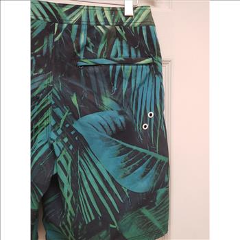 American Eagle Outfitters Men's Green Tropical Leaves Print Boardshorts Sz S, Vietnam