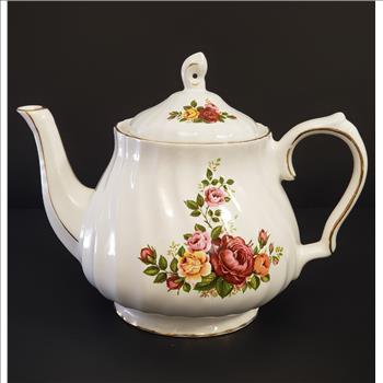 Vintage Sadler Windsor Made in China Floral Gold Trim Pattern Swirl Design Fine Porcelain Lidded Teapot