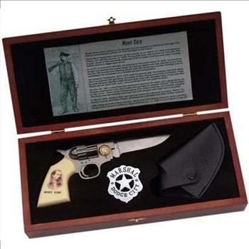 Wyatt Earp Collectible Wooden Box Knife Set