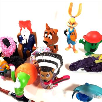 Lot of 12 Various Figures Toys