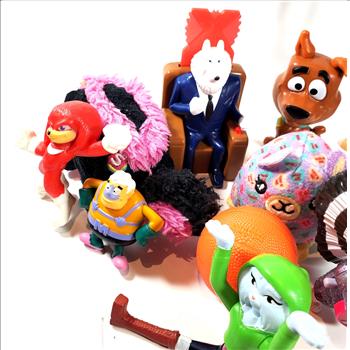 Lot of 12 Various Figures Toys