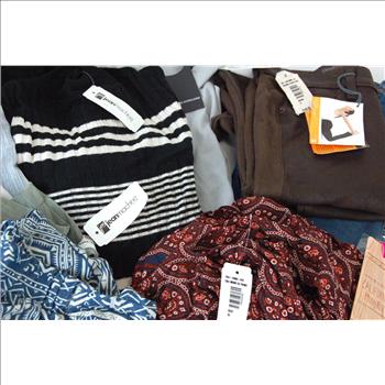 OVER 5 LBS of Assorted Women's Clothing From 