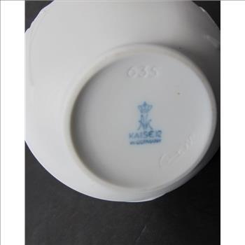 Vintage White Roses Kaiser Vase